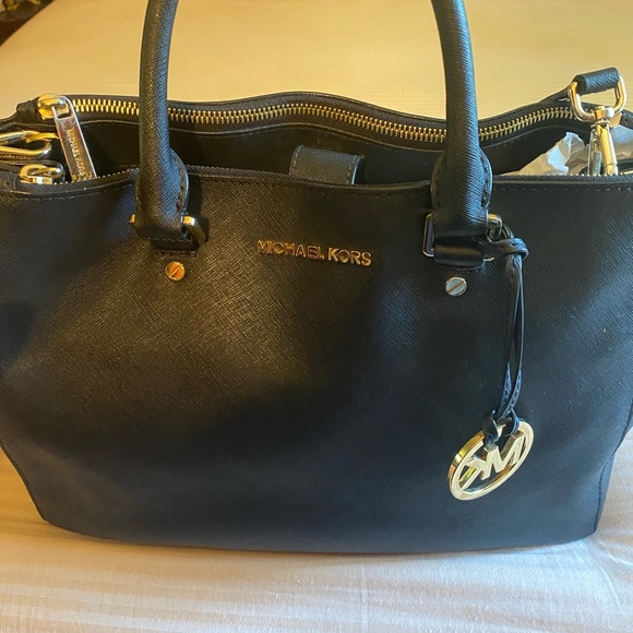 MICHAEL KORS - Picture 2 of 6